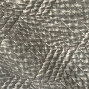 Meet your Posher, Paquita